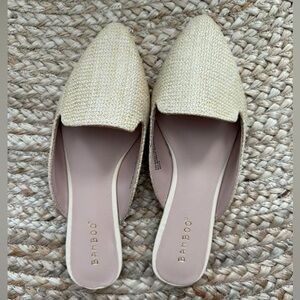Bamboo Women's Cream Textured Mules
